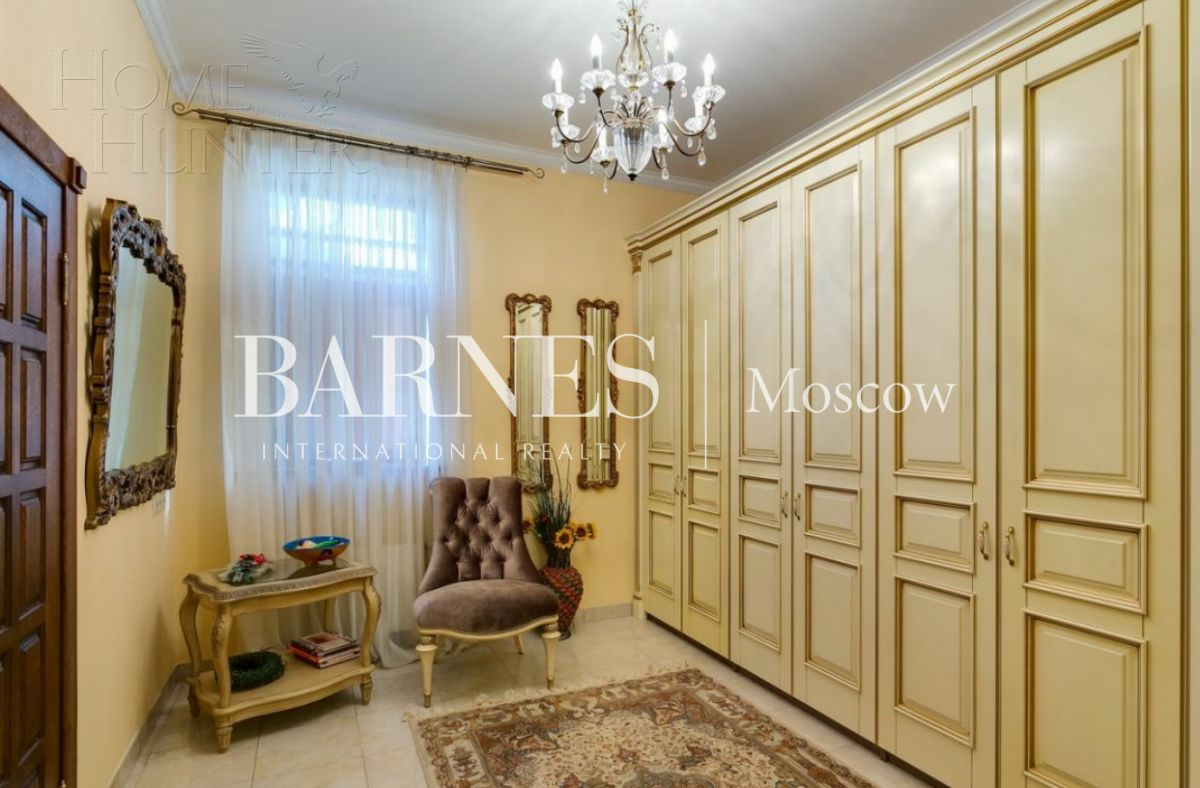 2-этажный коттедж 620 м² с отделкой