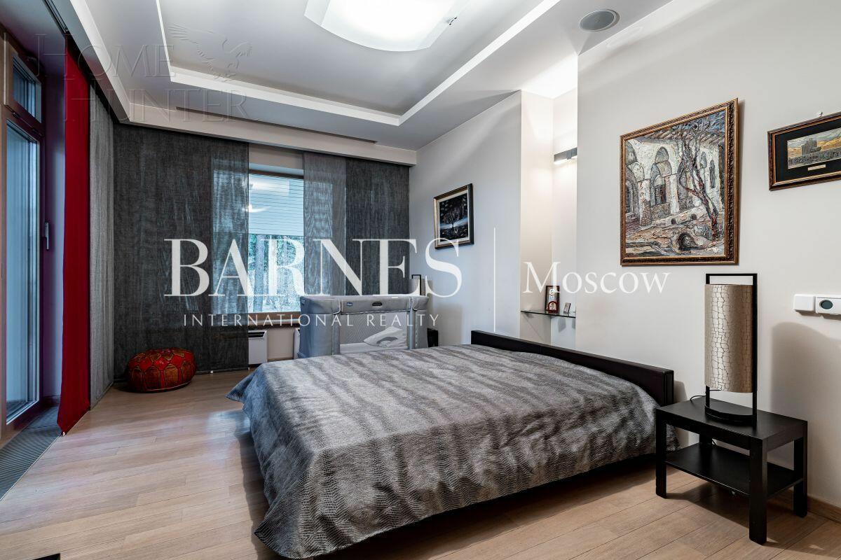 2-этажный коттедж 1 622 м² с отделкой