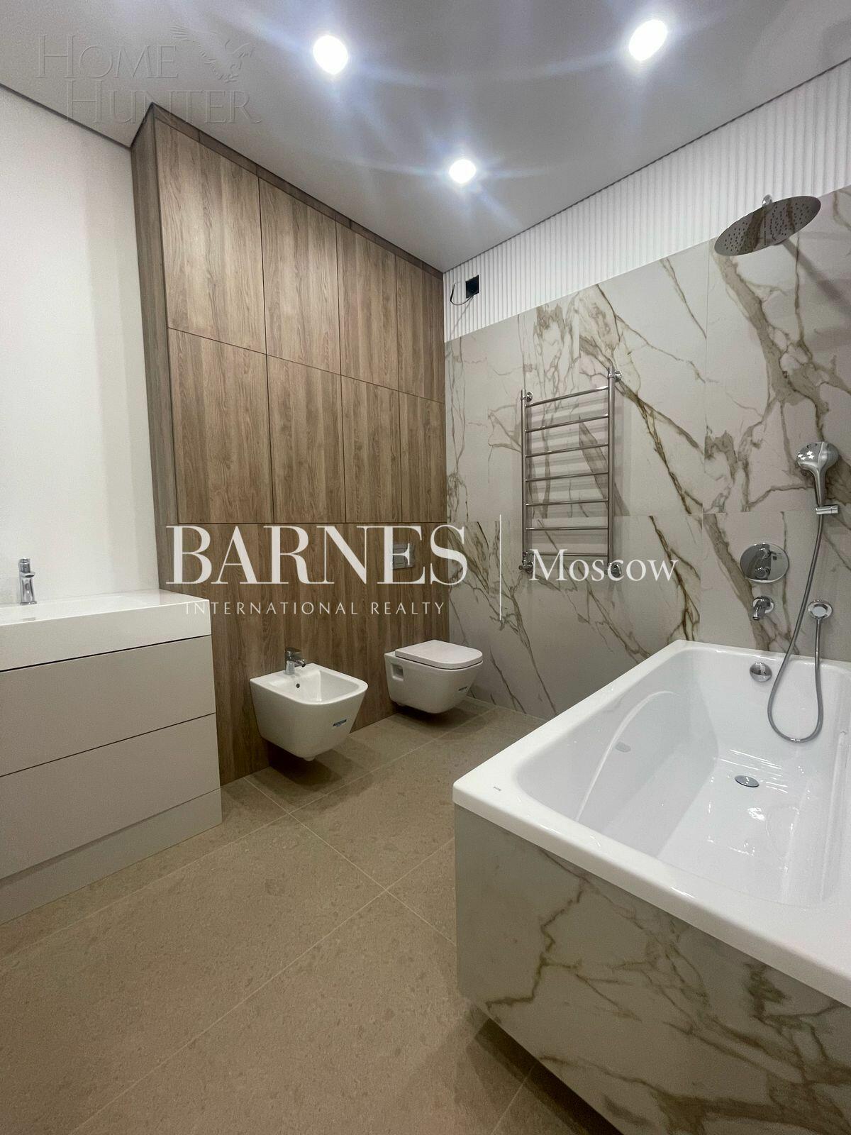 2-этажный таунхаус 220 м² с отделкой