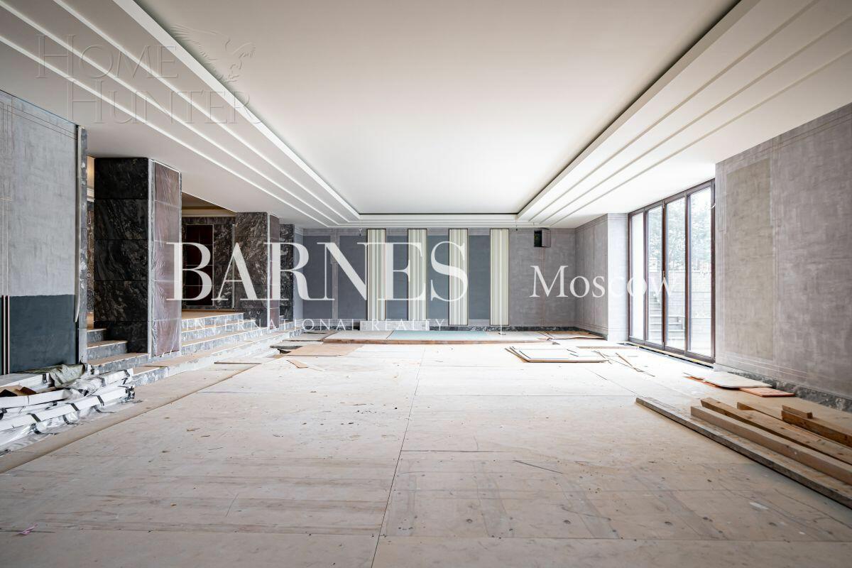 2-этажный коттедж 1 244 м² с отделкой