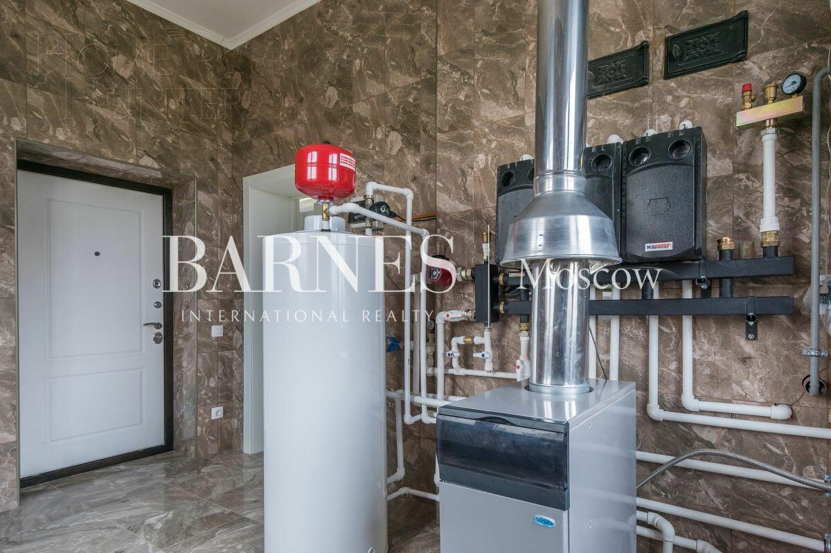 2-этажный коттедж 307 м² с отделкой