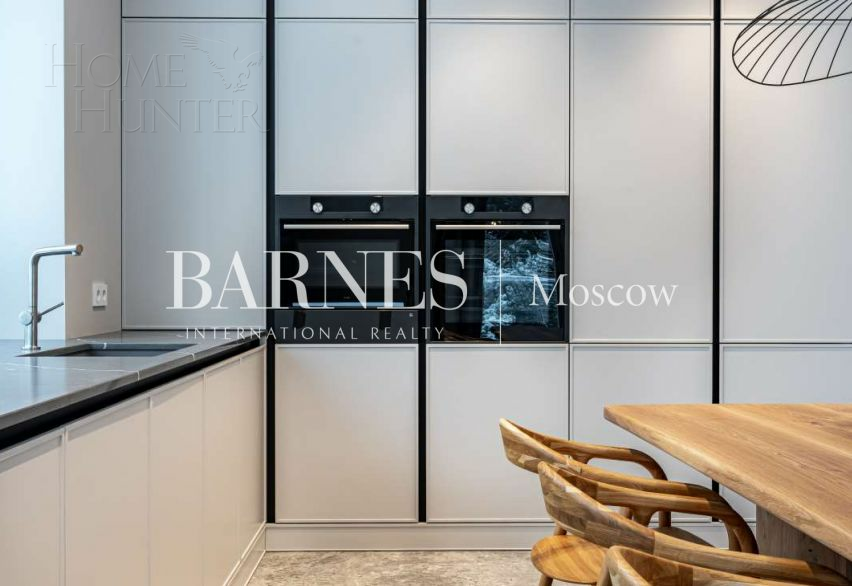 2-этажный коттедж 338 м² с отделкой