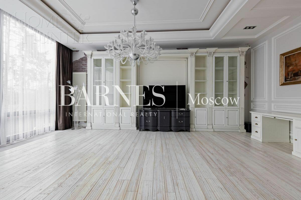 2-этажный таунхаус 430 м² с отделкой