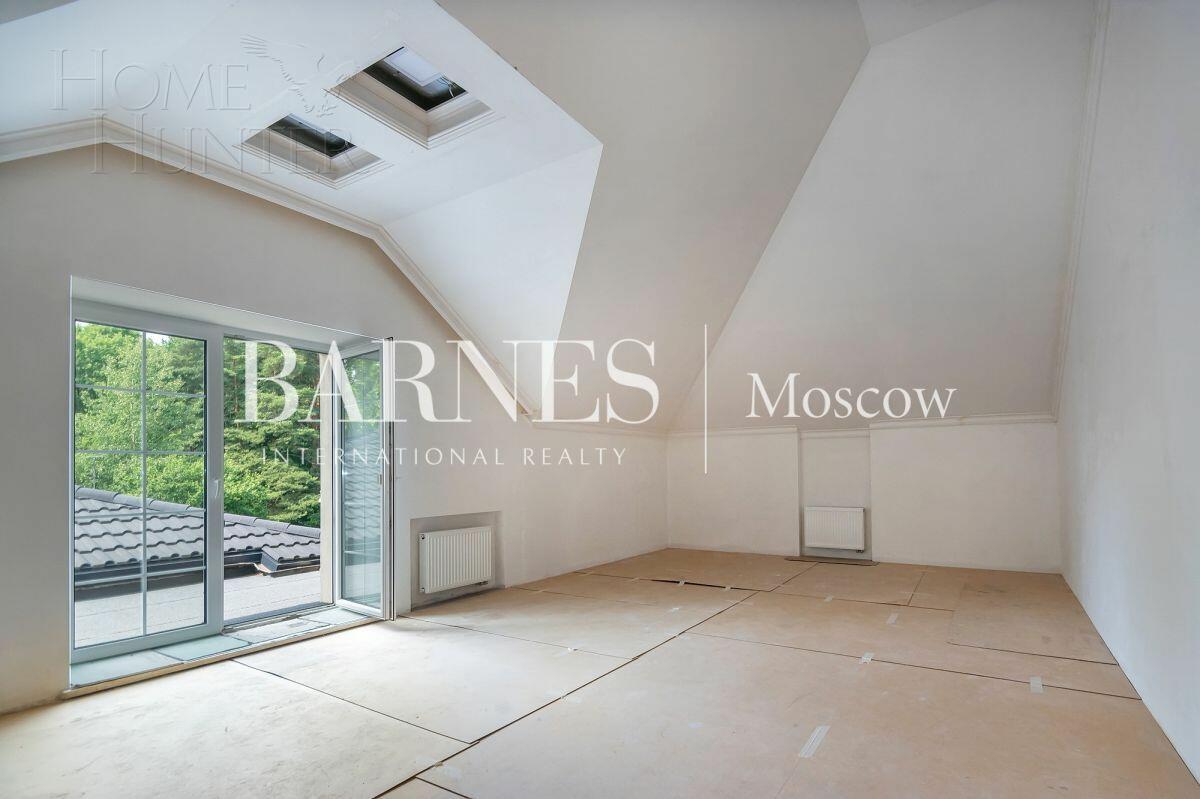 3-этажный коттедж 1 162 м² с отделкой