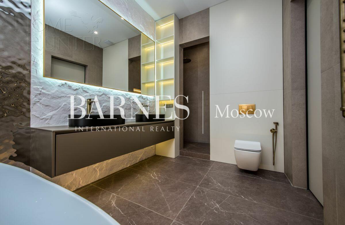 2-этажный коттедж 347 м² с отделкой