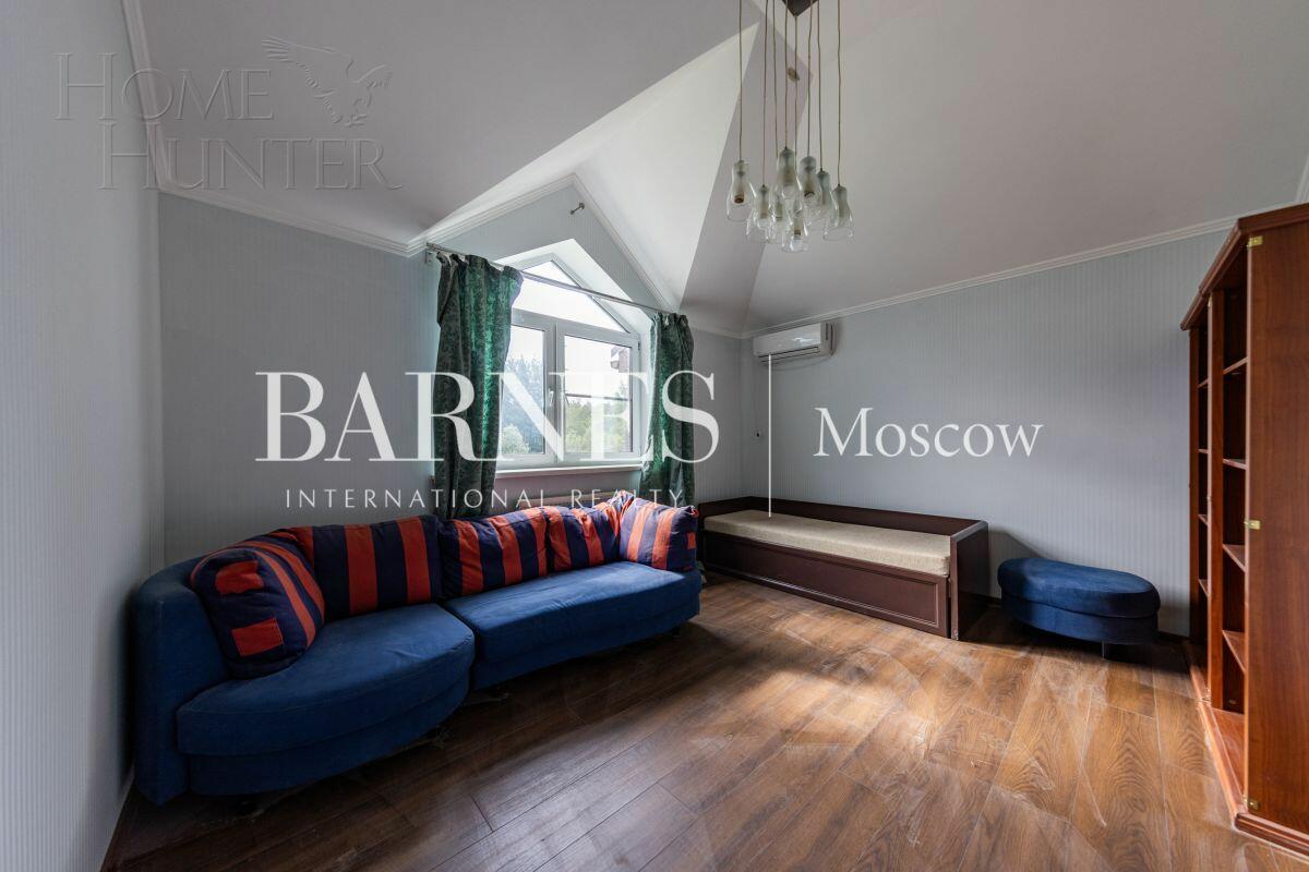 2-этажный коттедж 320 м² с отделкой