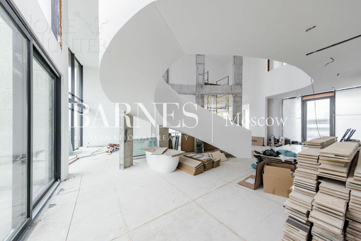 2-этажный коттедж 750 м² без отделки