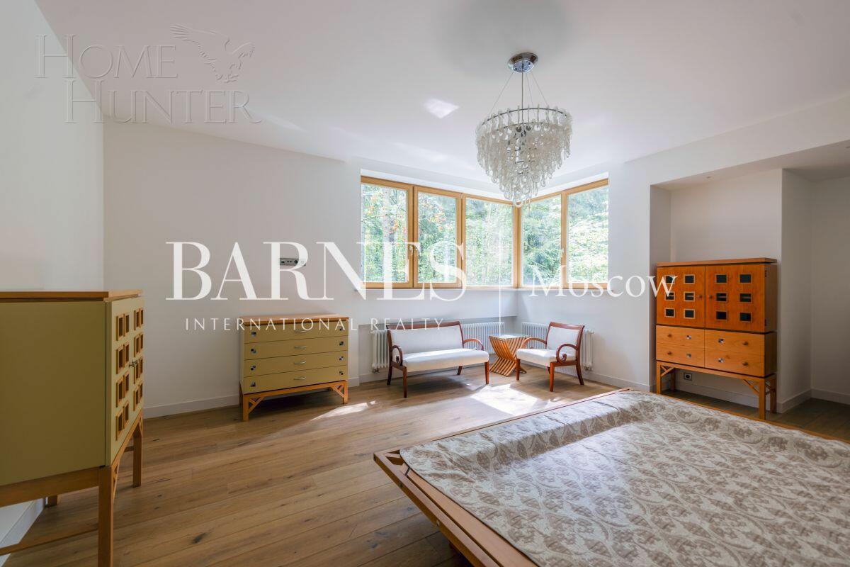 2-этажный коттедж 1 330 м² с отделкой