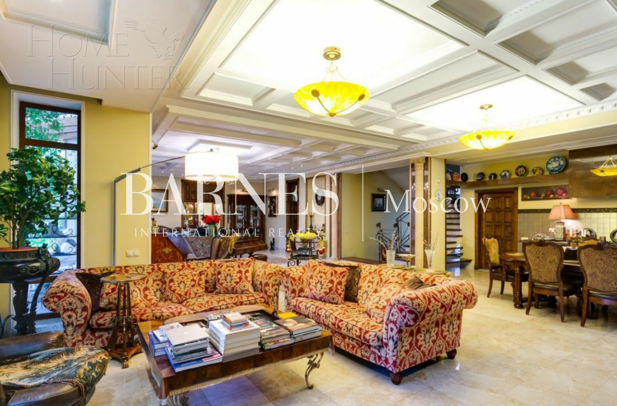 2-этажный коттедж 620 м² с отделкой