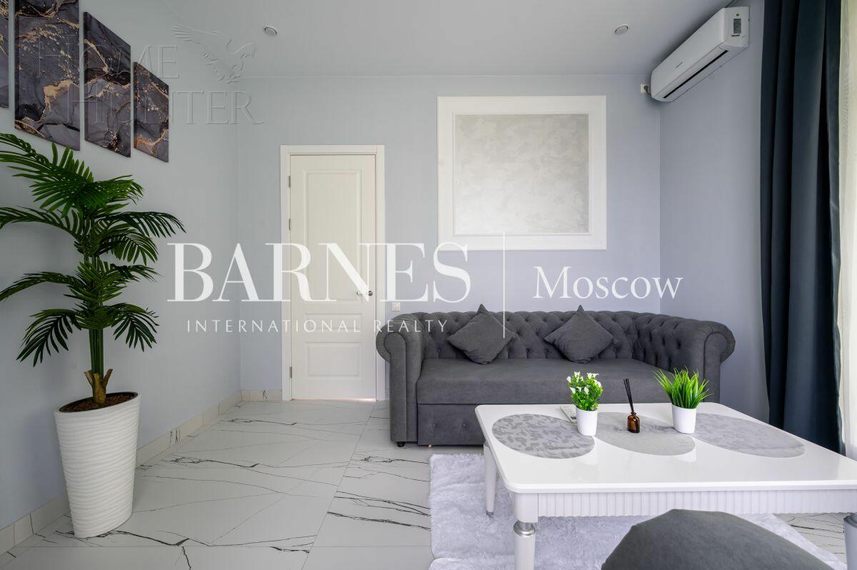 2-этажный коттедж 220 м² с отделкой