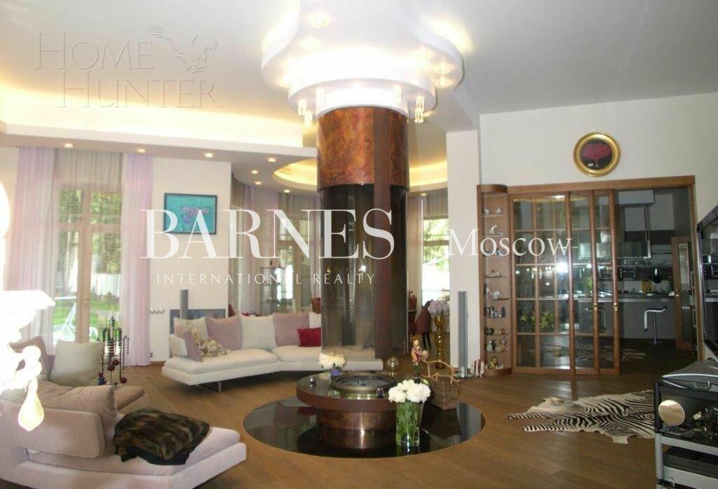 2-этажный коттедж 850 м² с отделкой