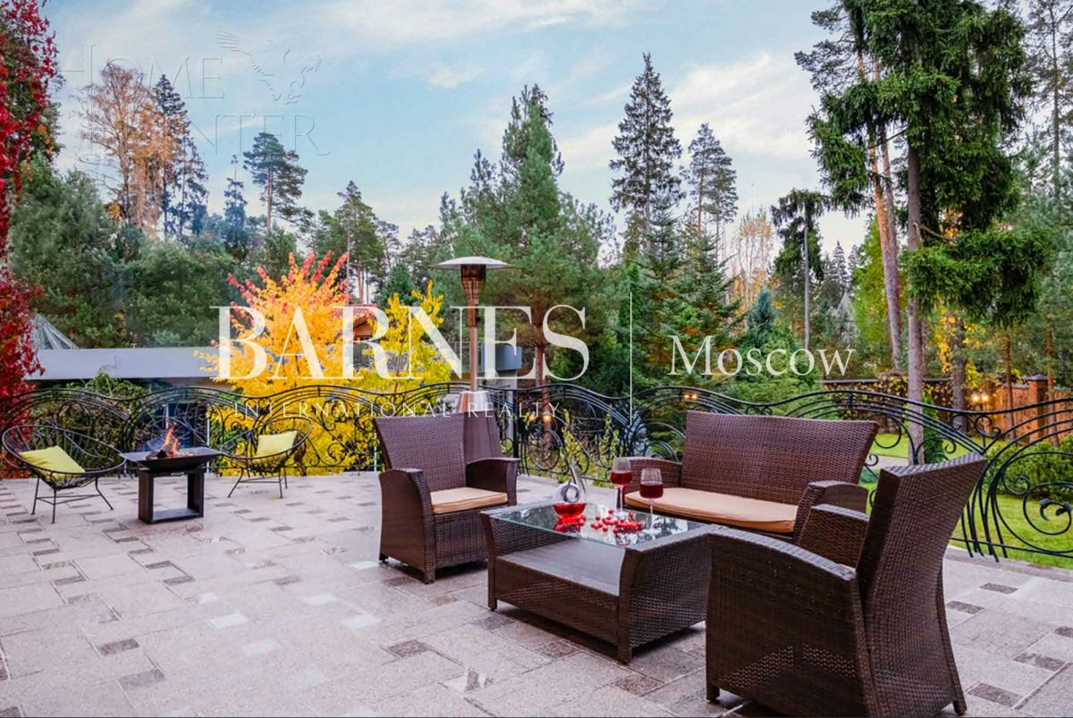 2-этажный коттедж 1 300 м² с отделкой