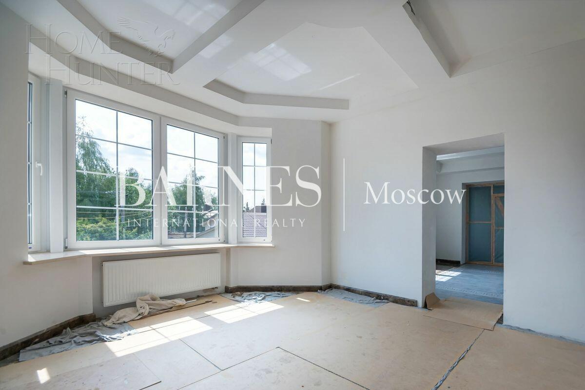 3-этажный коттедж 1 162 м² с отделкой