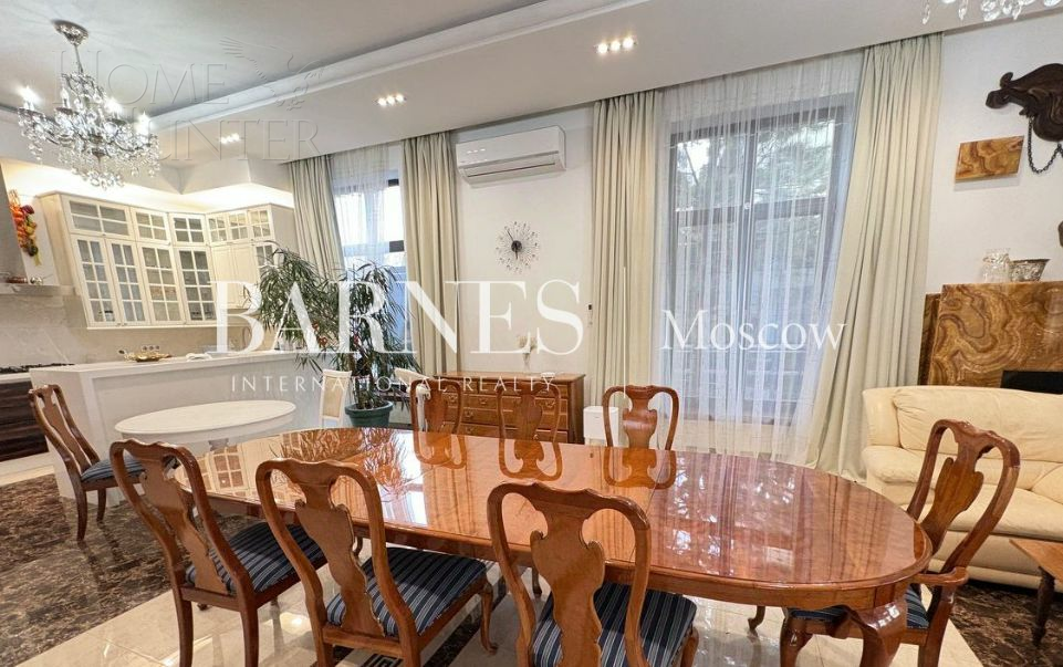 2-этажный коттедж 500 м² с отделкой