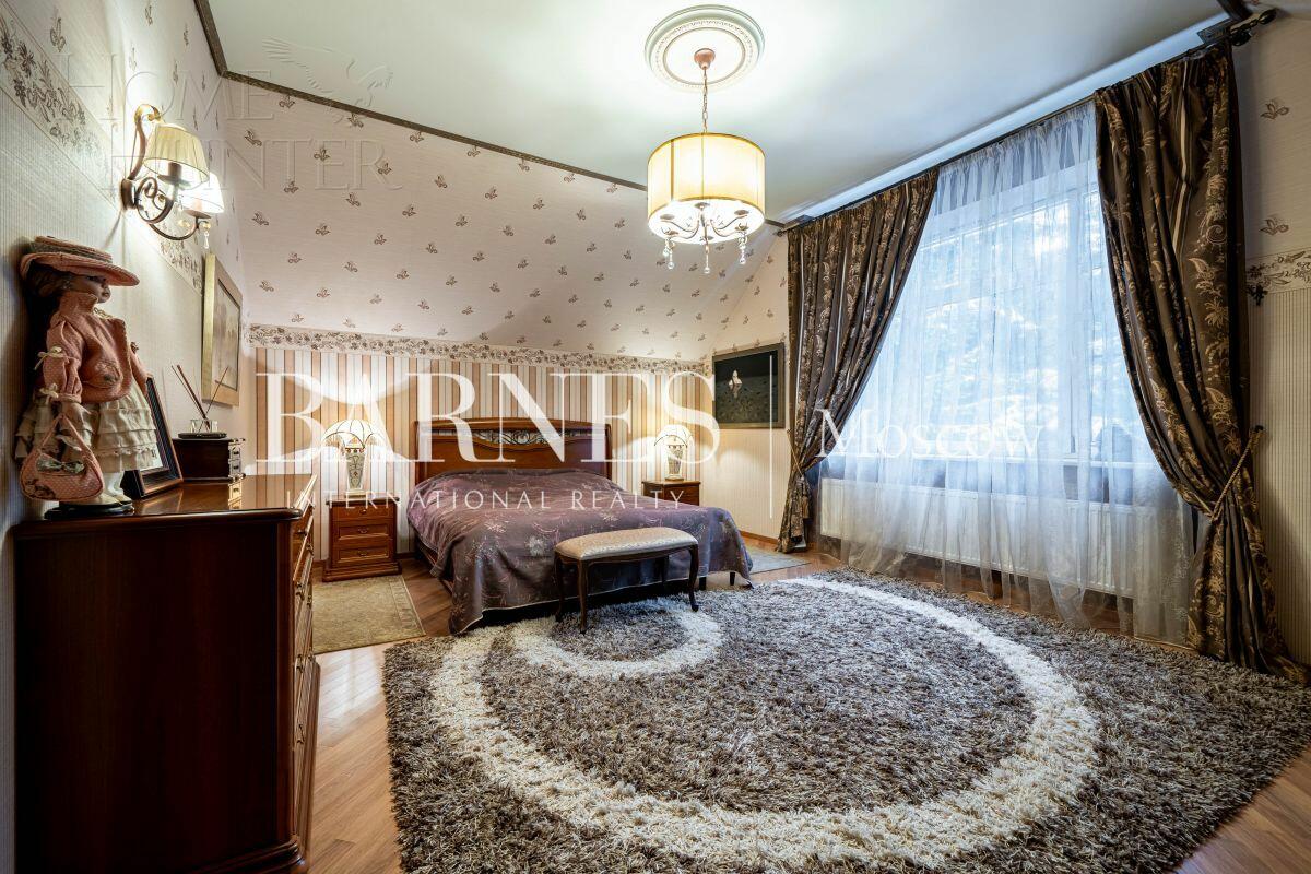 2-этажный коттедж 471 м² с отделкой