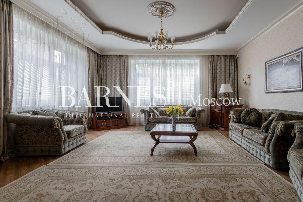 2-этажный коттедж 471 м² с отделкой