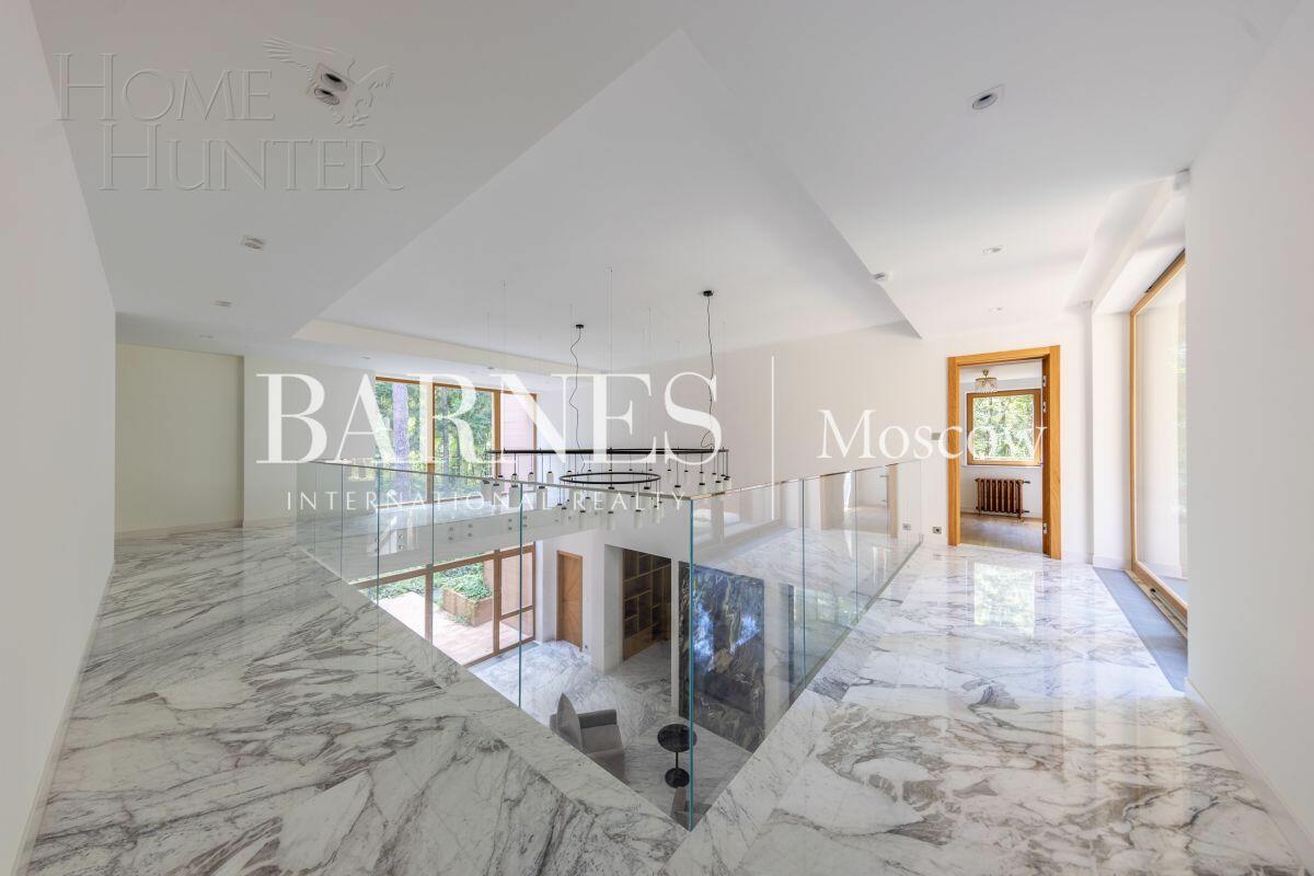 2-этажный коттедж 1 330 м² с отделкой