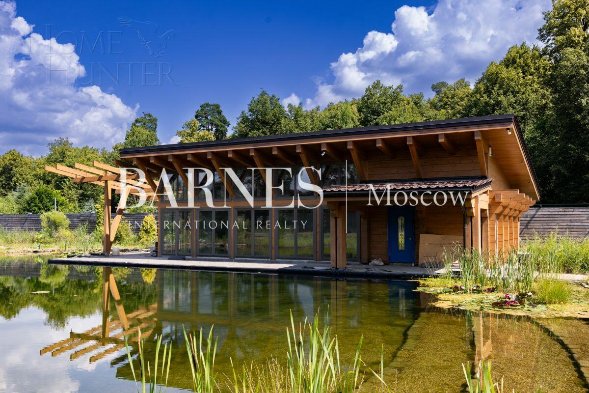 2-этажный коттедж 726 м² с отделкой