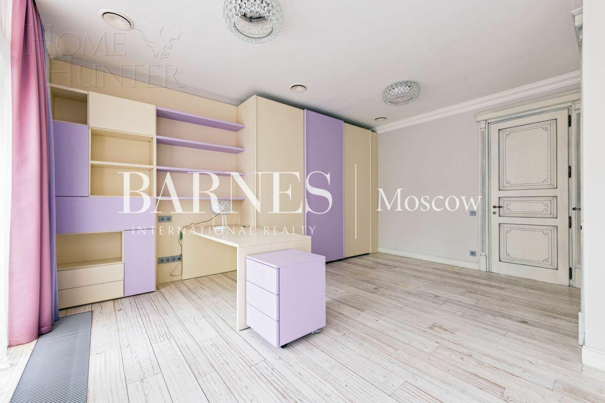 2-этажный таунхаус 430 м² с отделкой