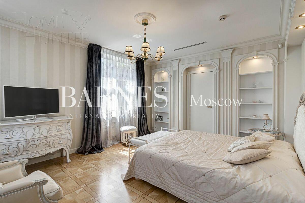 2-этажный коттедж 782.7 м² с отделкой