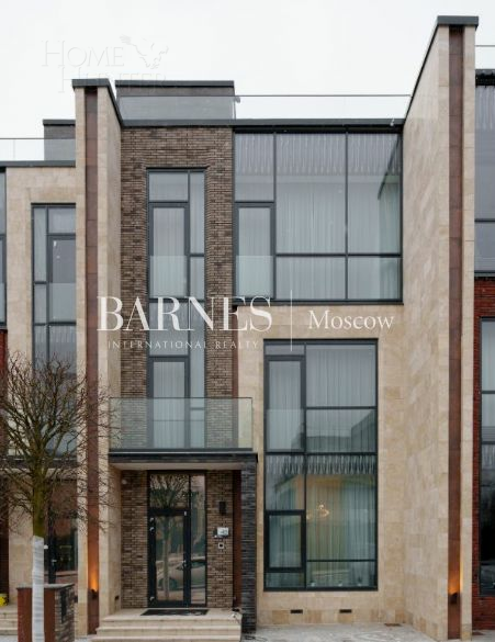 4-этажный таунхаус 278 м² с отделкой