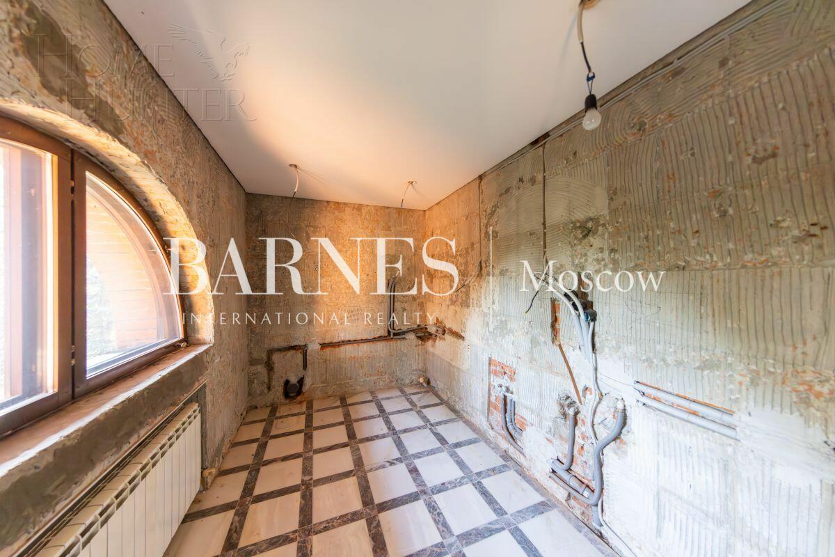 2-этажный коттедж 600 м² без отделки