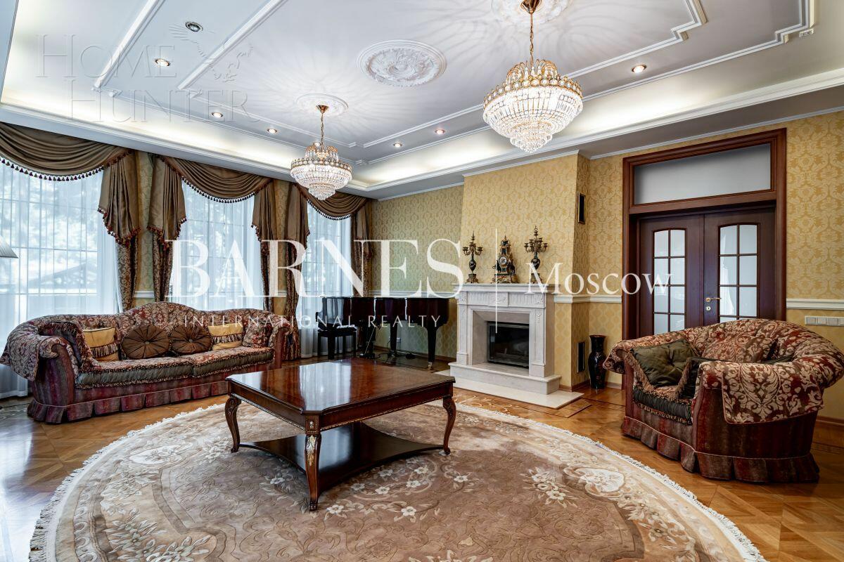 3-этажный коттедж 633 м² с отделкой