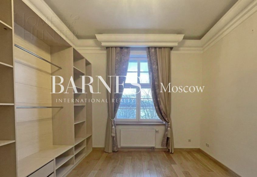 2-этажный таунхаус 320 м² с отделкой