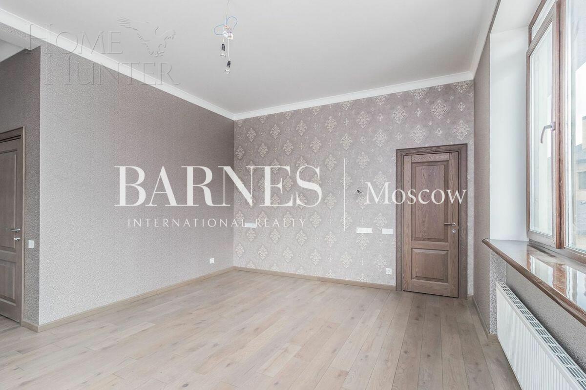2-этажный коттедж 300 м² с отделкой