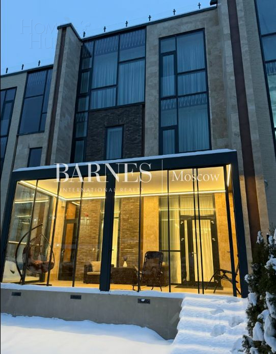 3-этажный таунхаус 287 м² с отделкой