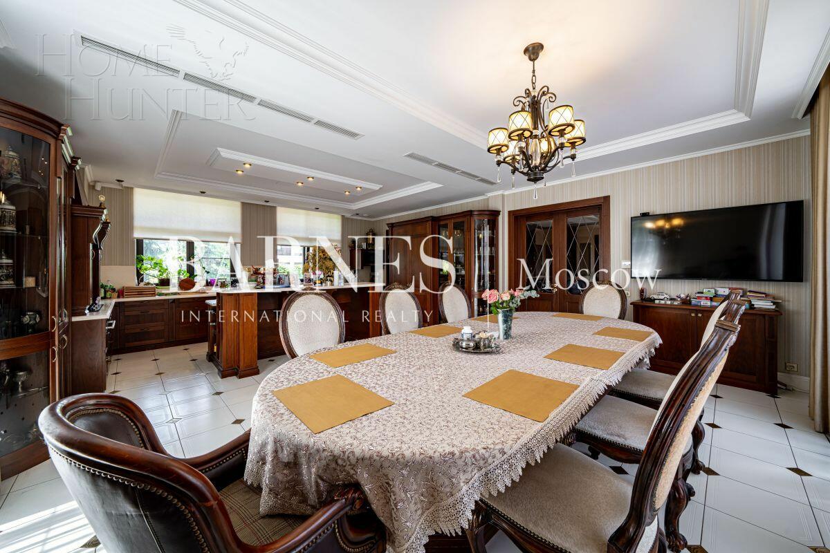 2-этажный коттедж 550 м² с отделкой