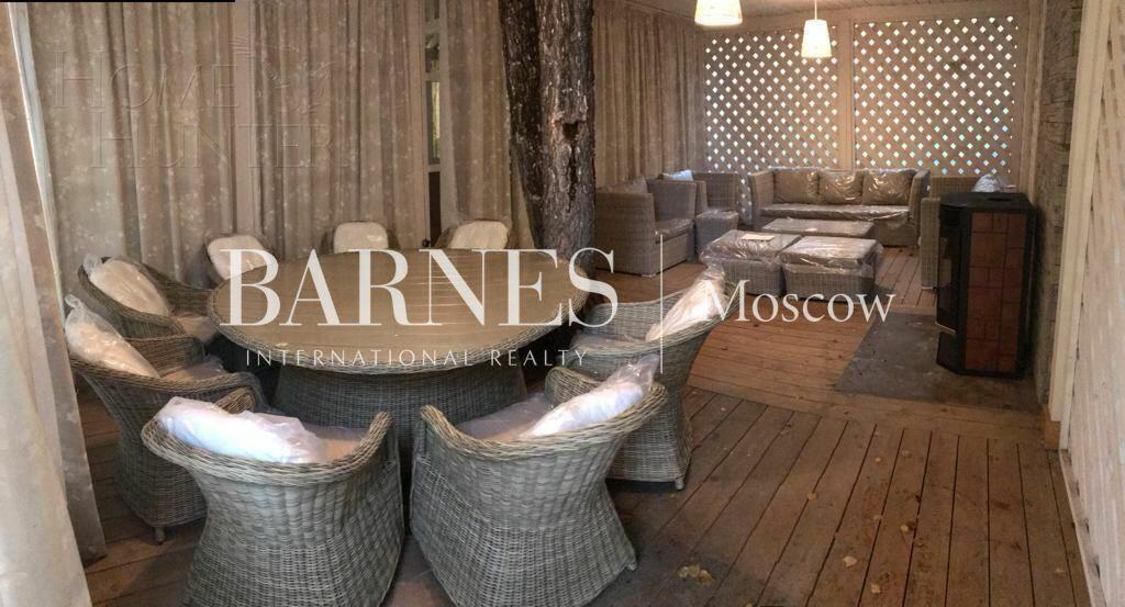 3-этажный коттедж 400 м² с отделкой