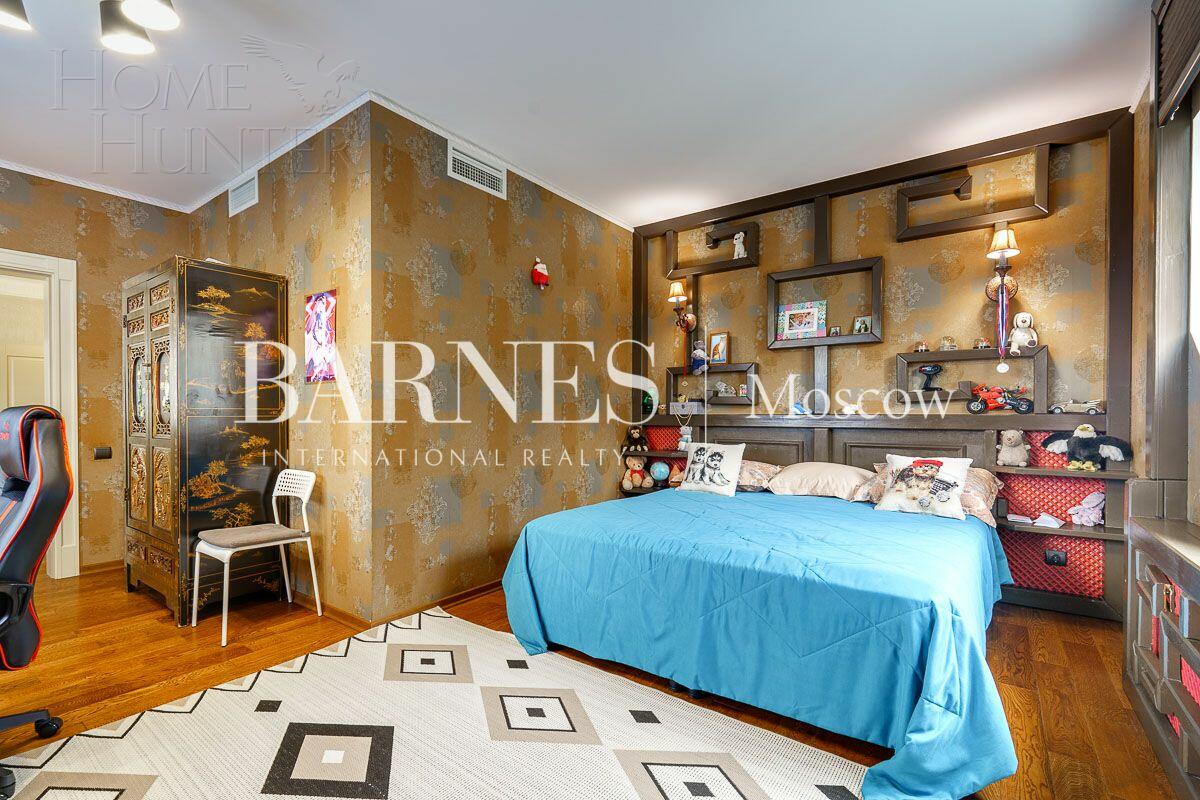 2-этажный коттедж 1 150 м² с отделкой