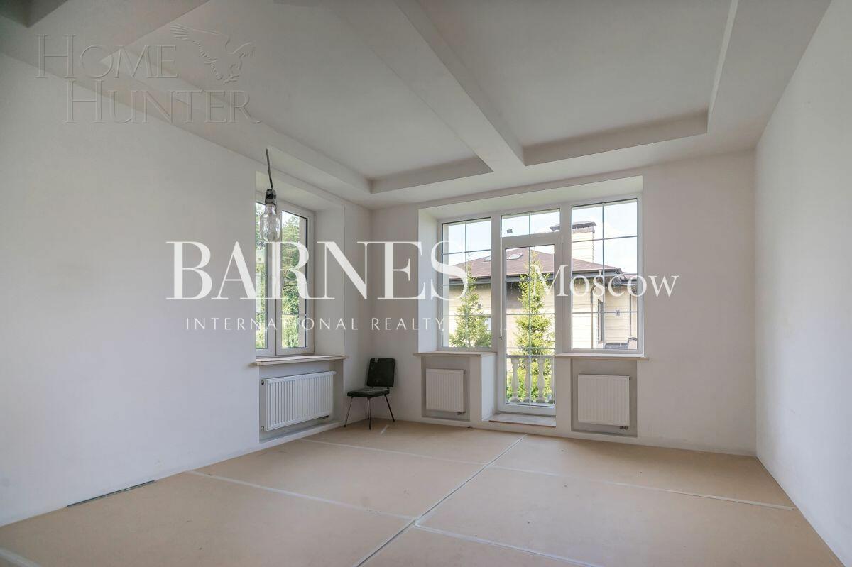 3-этажный коттедж 1 162 м² с отделкой