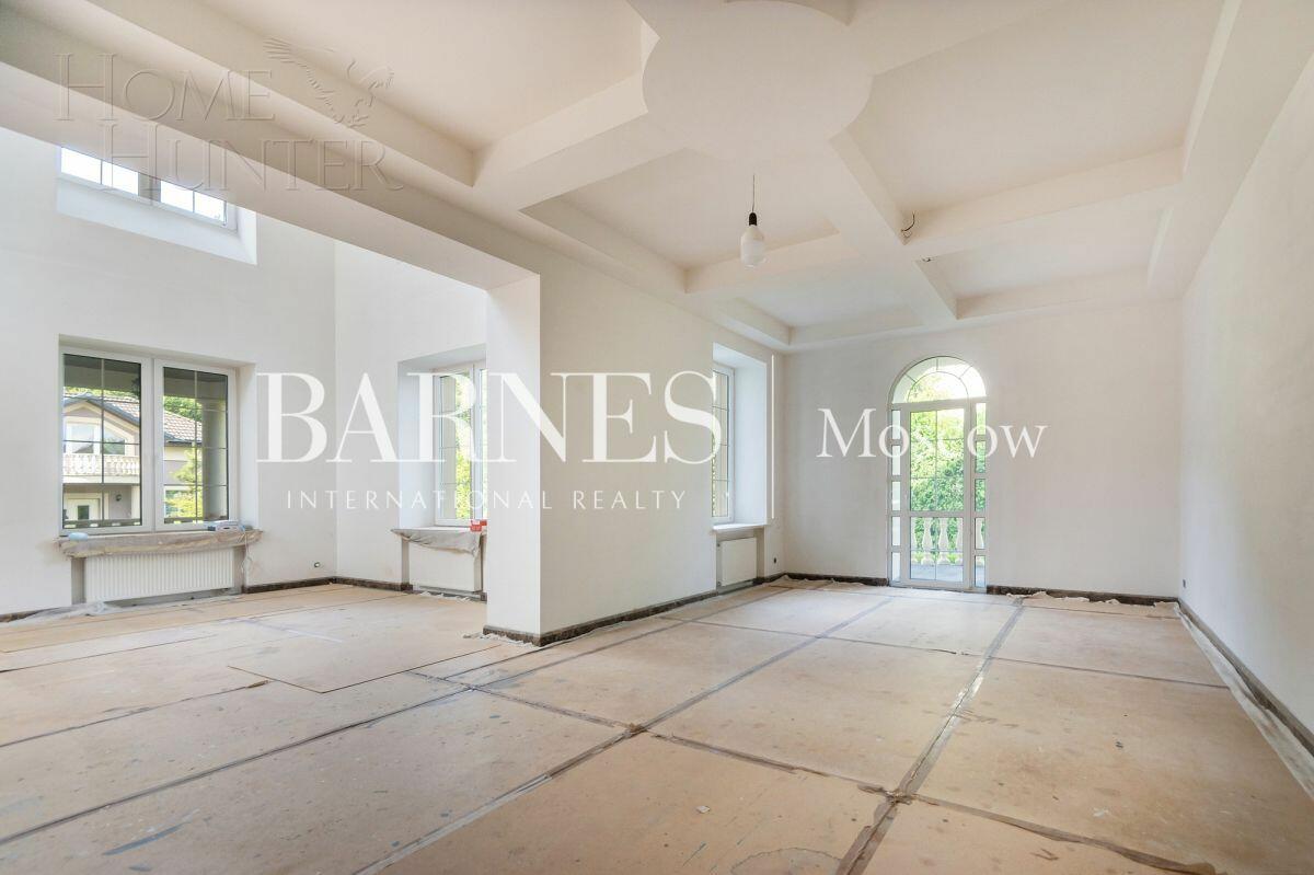 3-этажный коттедж 1 162 м² с отделкой