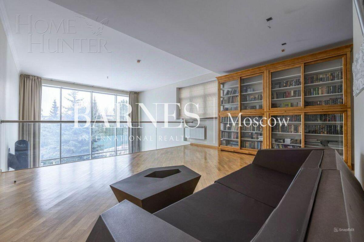 3-этажный коттедж 980 м² с отделкой