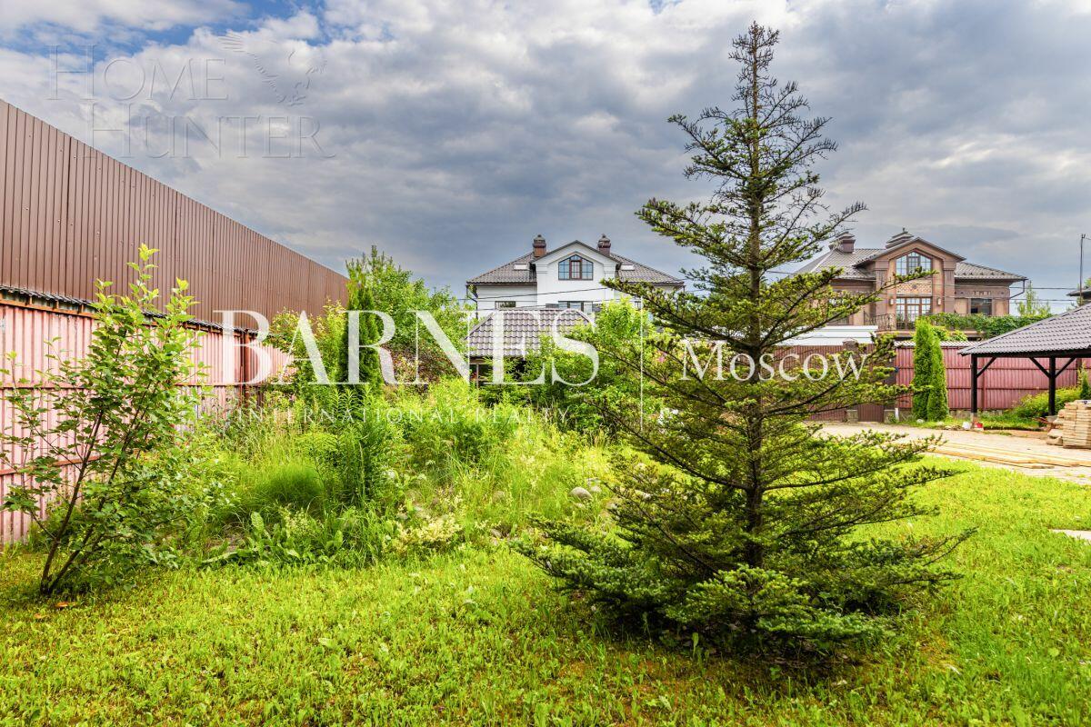 2-этажный коттедж 320 м² с отделкой