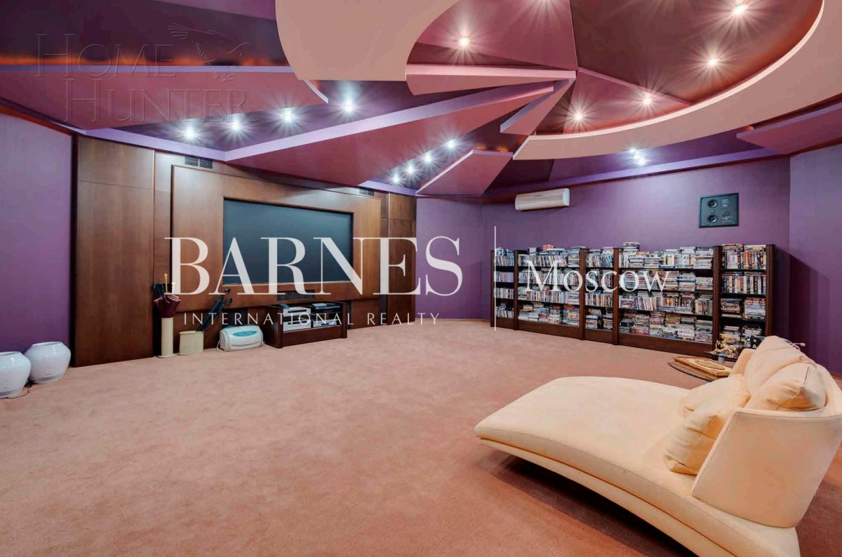 2-этажный коттедж 1 300 м² с отделкой