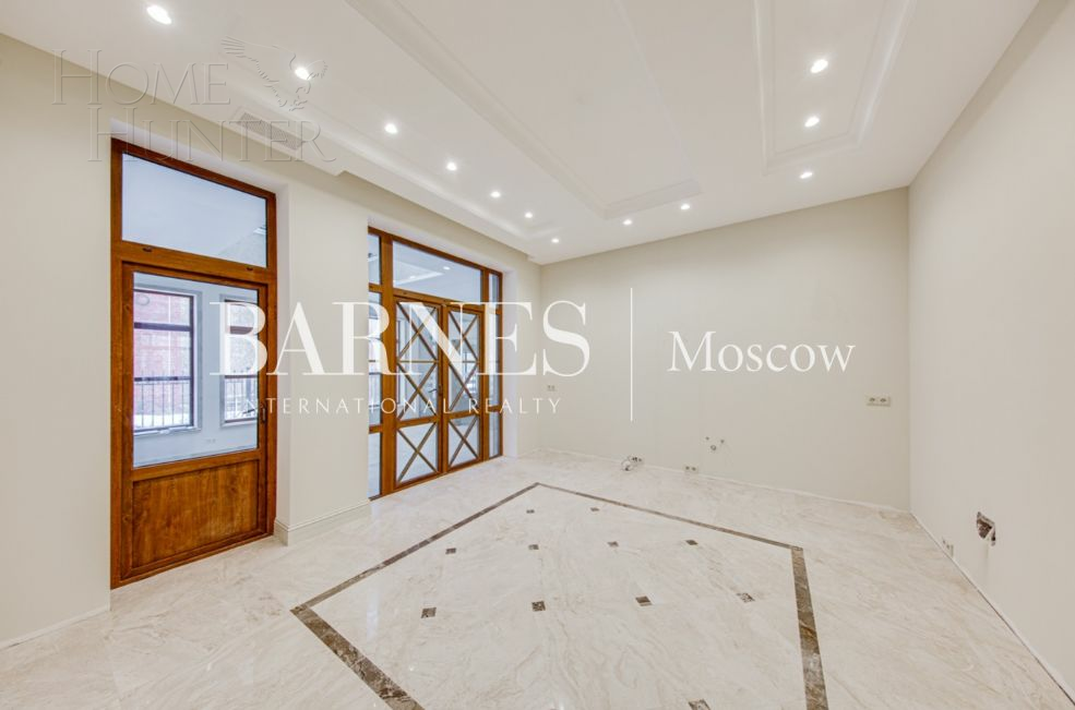 2-этажный коттедж 1 070 м² с отделкой