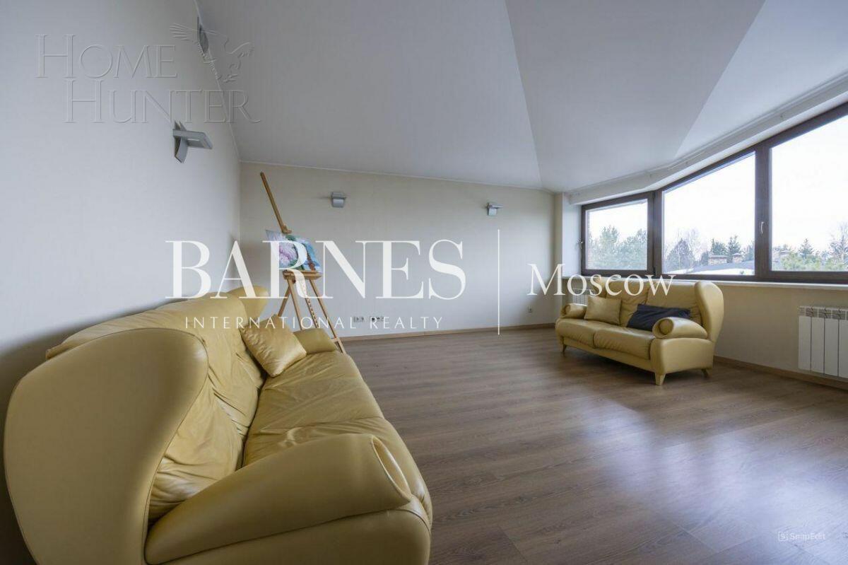 3-этажный коттедж 980 м² с отделкой