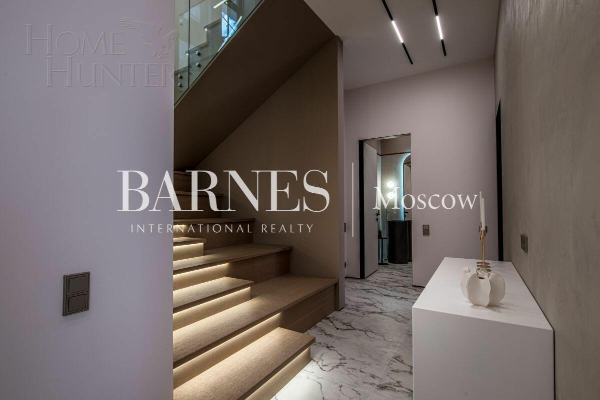 2-этажный коттедж 347 м² с отделкой