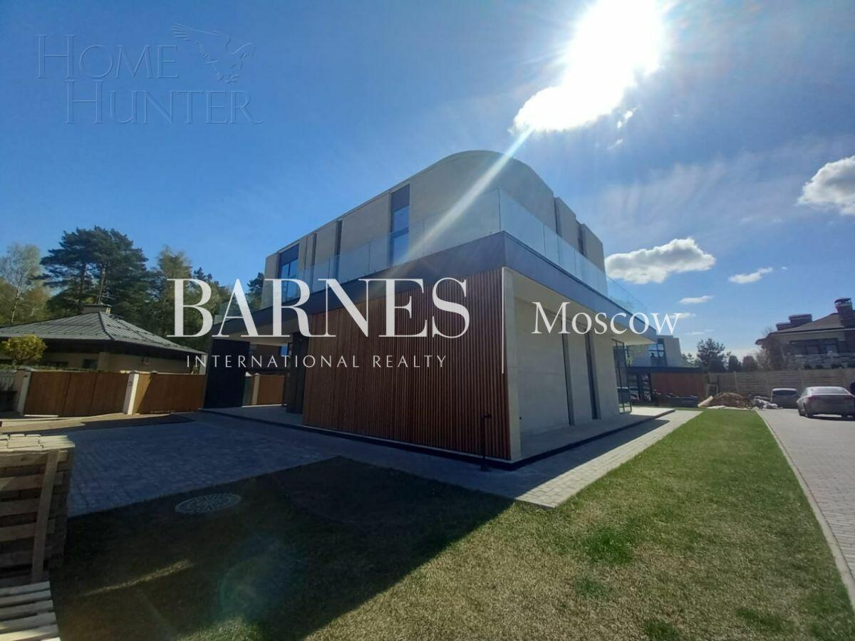 2-этажный коттедж 340 м² без отделки