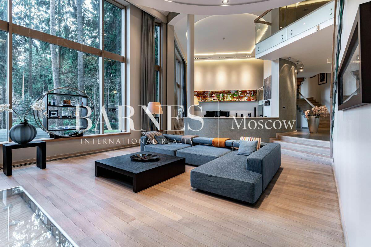 2-этажный коттедж 1 622 м² с отделкой