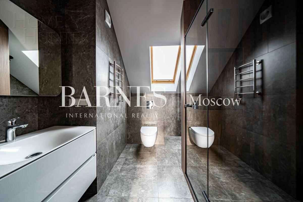2-этажный коттедж 335 м² с отделкой