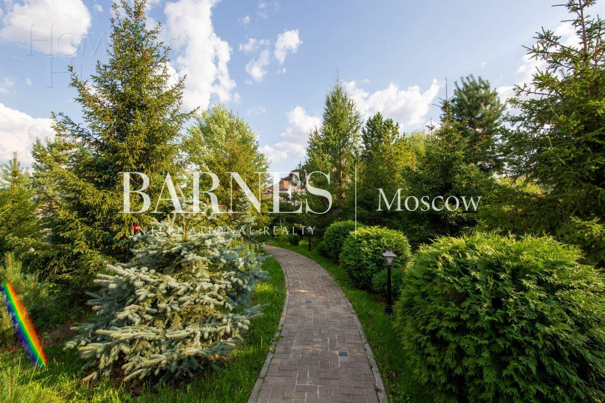 2-этажный коттедж 385 м² с отделкой