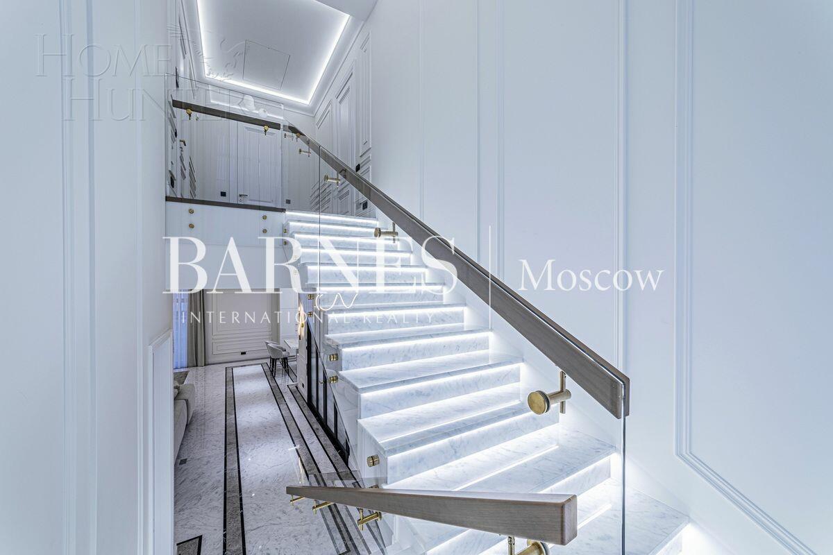 2-этажный коттедж 462 м² с отделкой