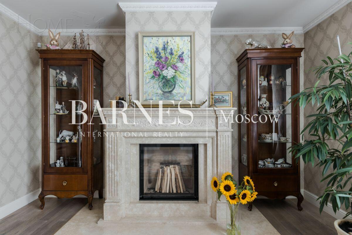 3-этажный коттедж 550 м² с отделкой