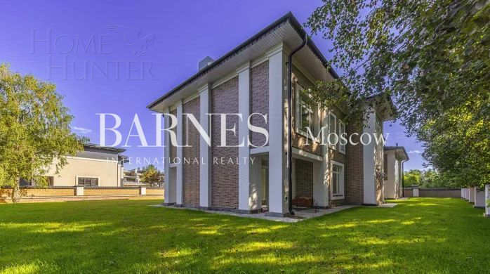 2-этажный коттедж 660 м² с отделкой