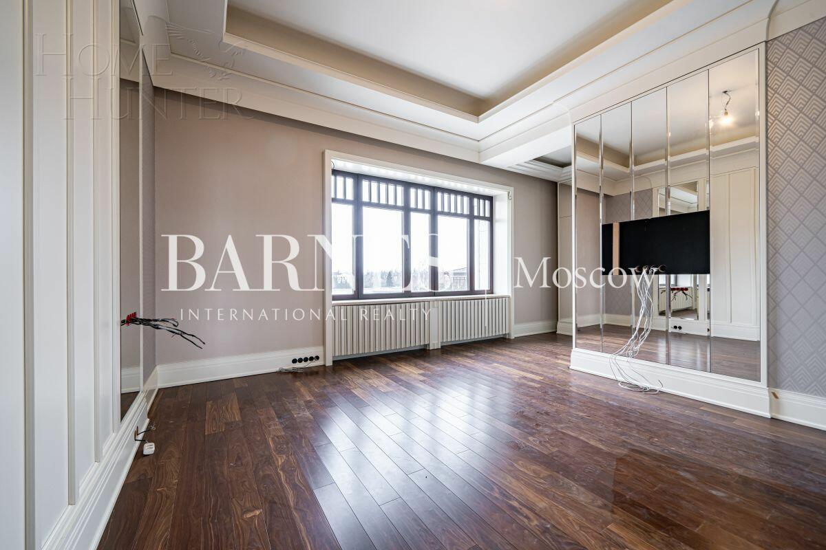 2-этажный коттедж 1 244 м² с отделкой