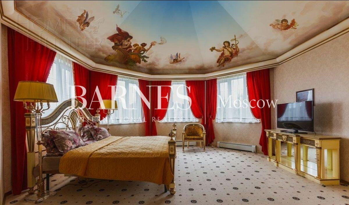 2-этажный коттедж 550 м² с отделкой